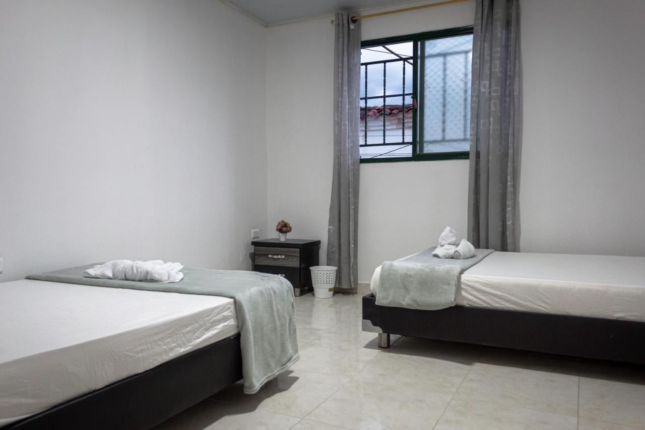 Los Nonos Hostel Guadalupe Екстер'єр фото